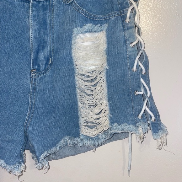 SHEIN Ripped Jean Shorts - Picture 3 of 5